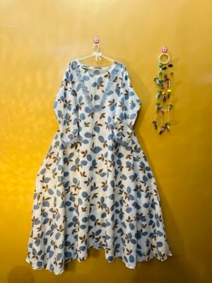 White printed lawn long frock with lace trim and full sleeves – 1pc