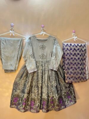 Girls embroidered medium frock 3-piece suit – new design